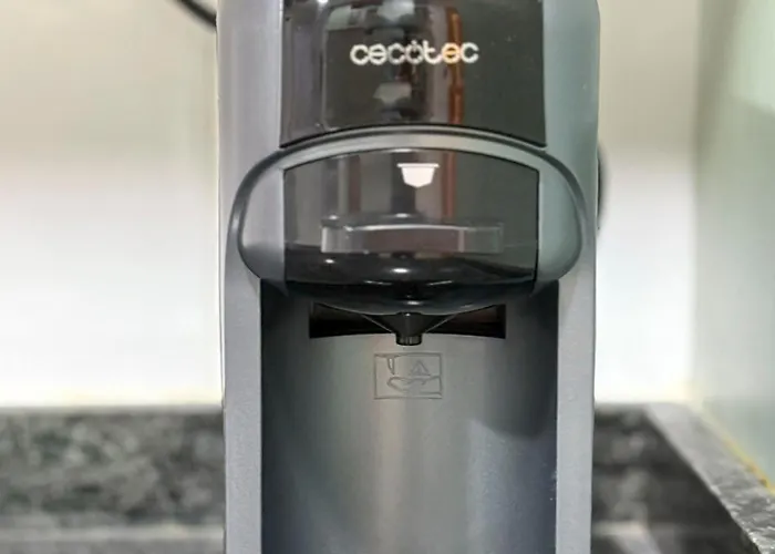 Amantes De Viven Aqui *